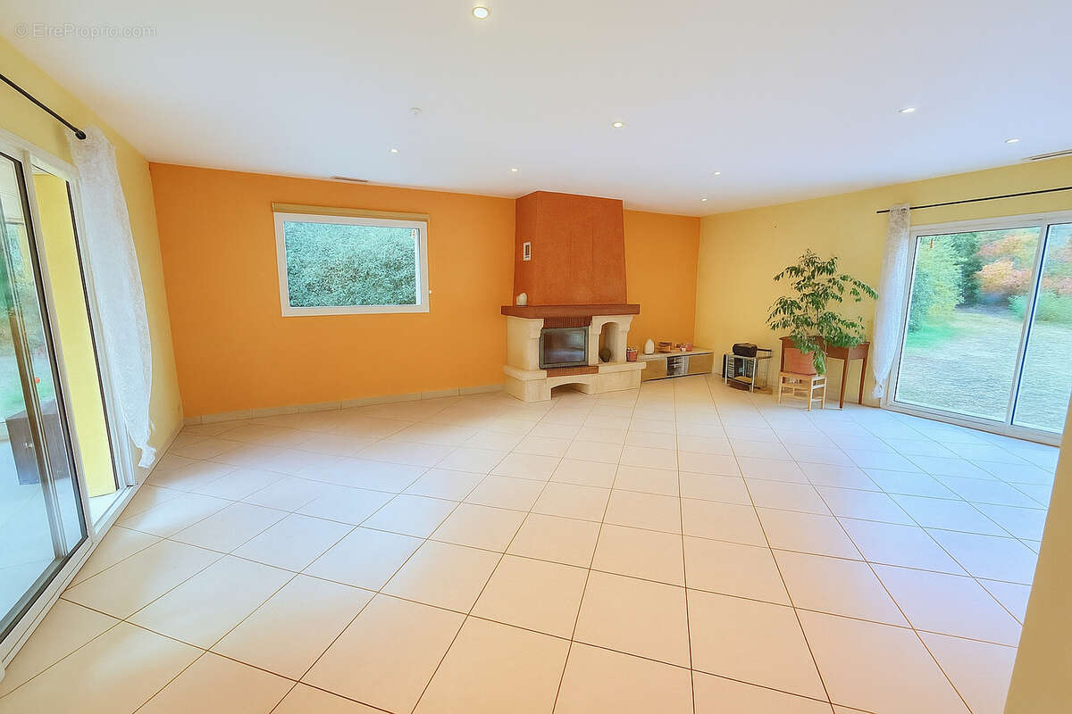 Maison à SAINT-LOUBES