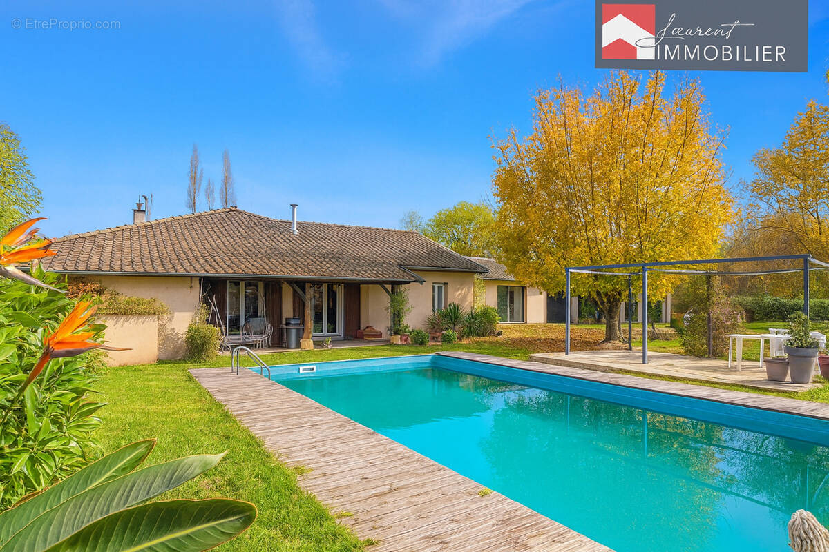 Maison à SAINT-ETIENNE-SUR-REYSSOUZE