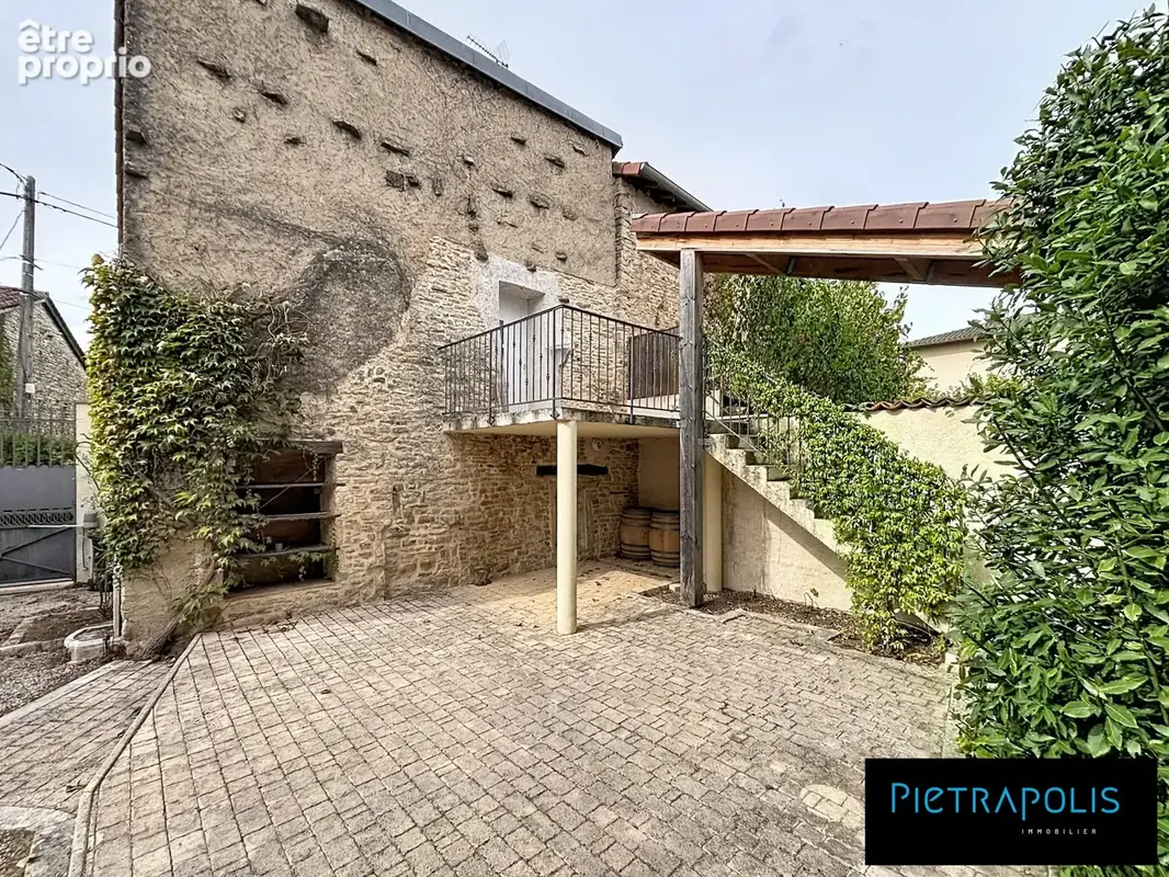 Maison 8 pièces 144 m² à vendre à Lugny (71260) - photo 3