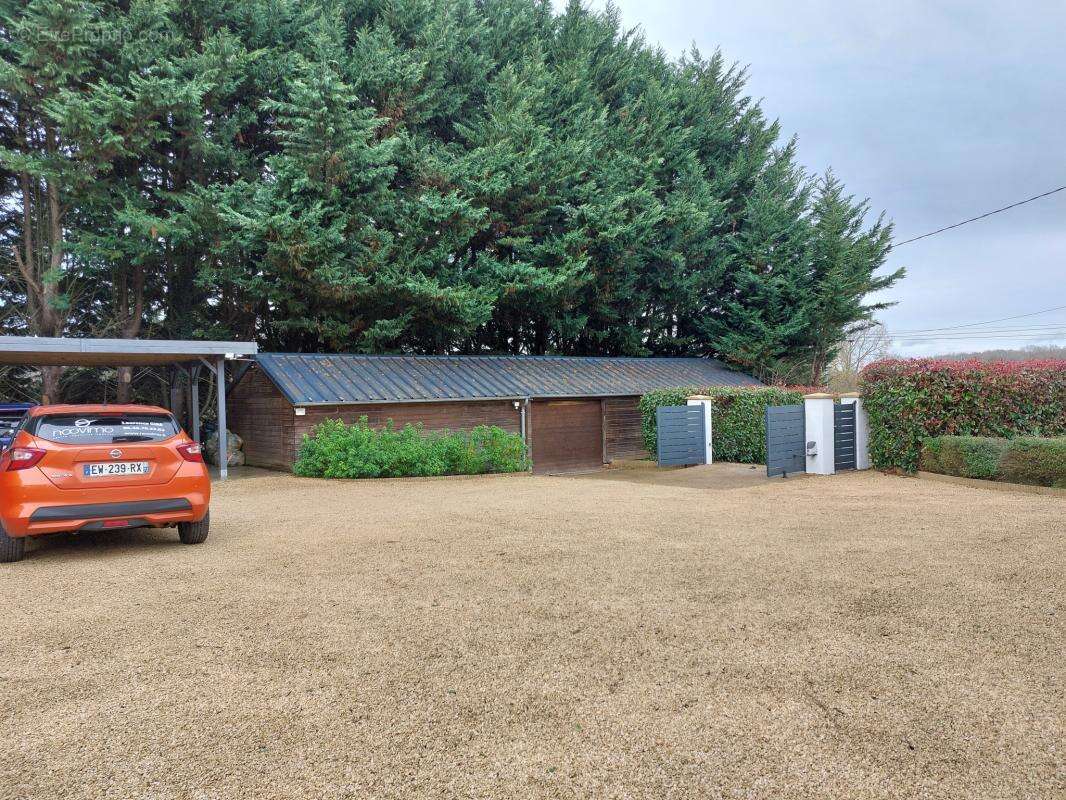 Maison à SAVIGNE-L'EVEQUE