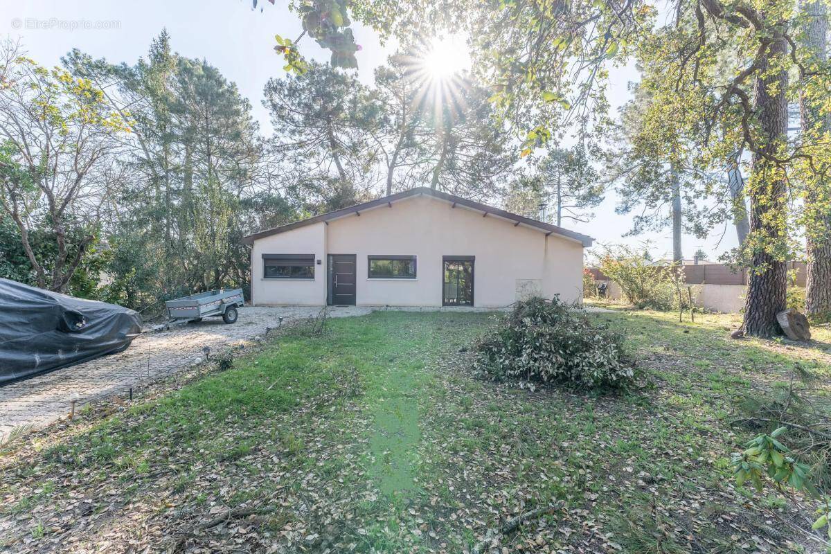 Maison à LE TAILLAN-MEDOC