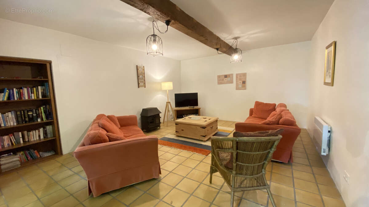 Maison à MORTAGNE-SUR-GIRONDE