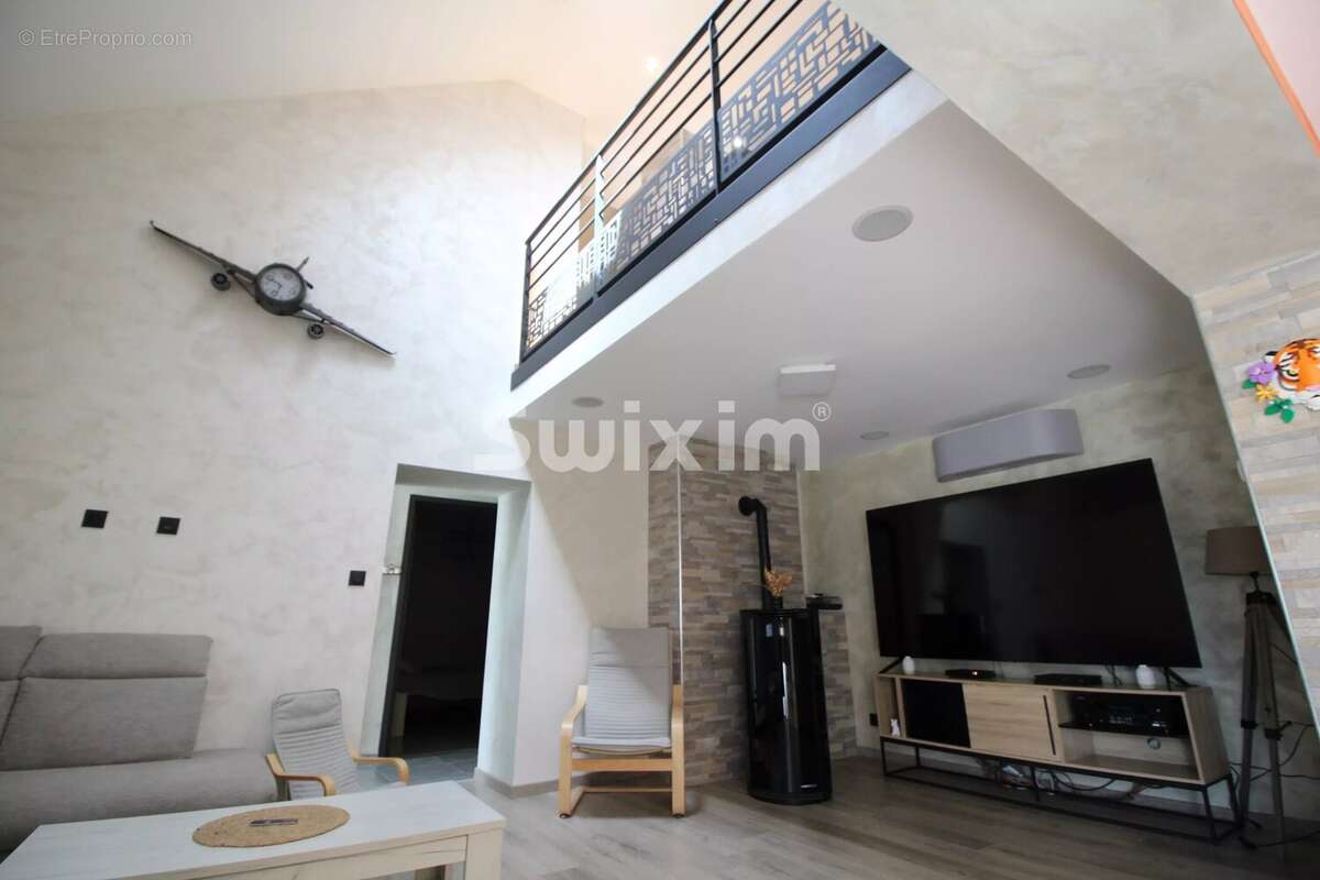 Maison 235 m² à Le Deschaux  - photo 4