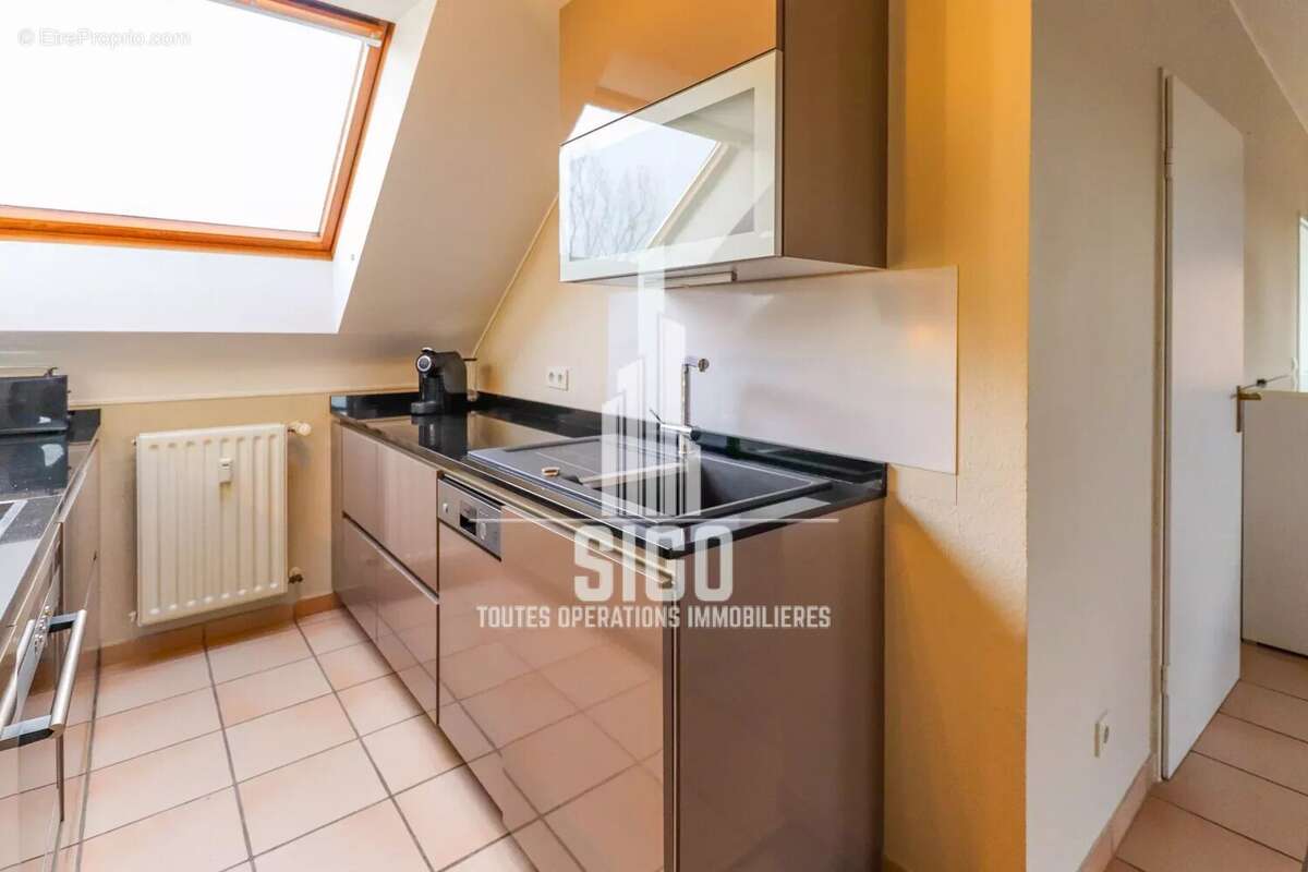 Appartement à MEZERES