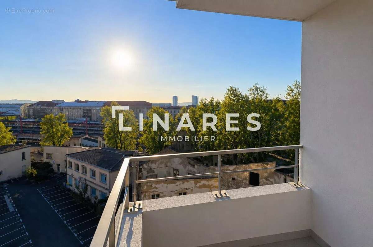 Appartement à MARSEILLE-4E