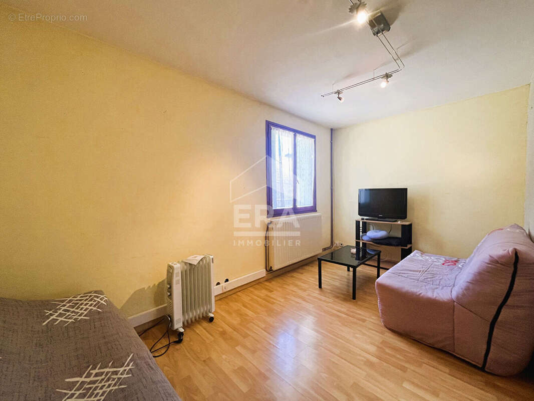 Maison à VILLEBAROU