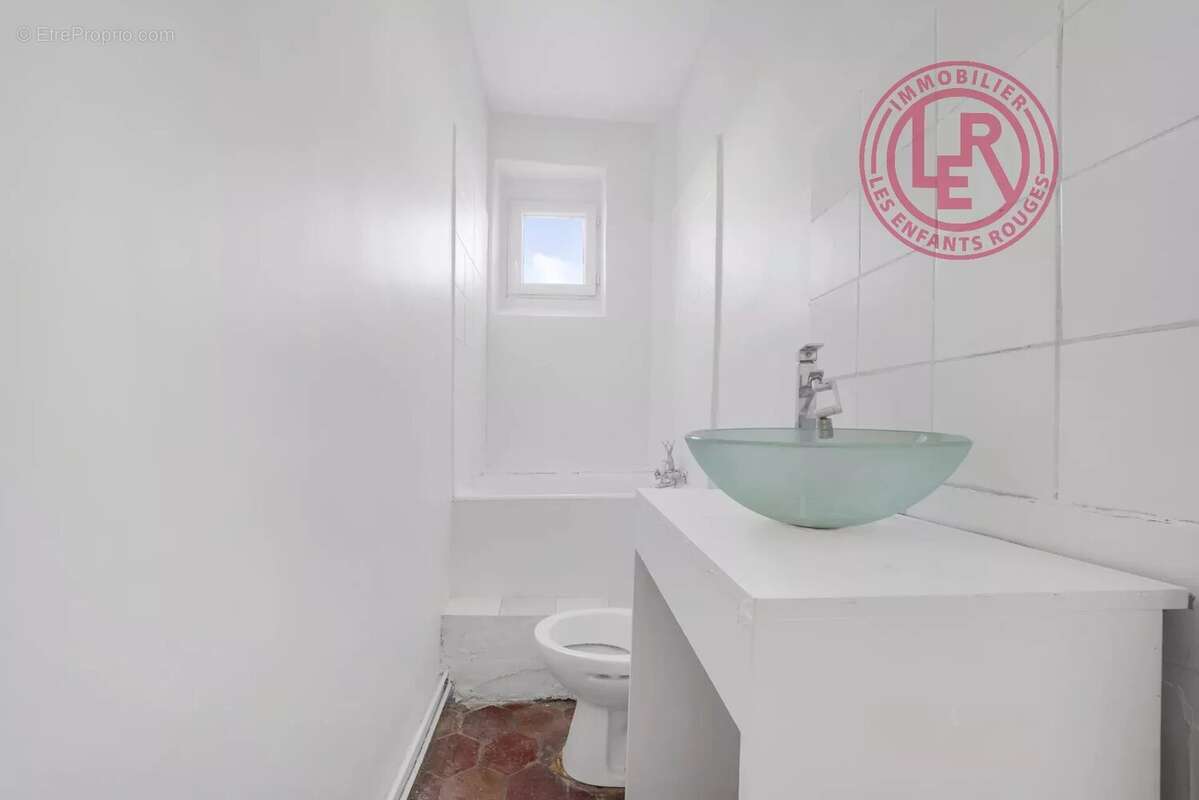 Appartement à PARIS-10E