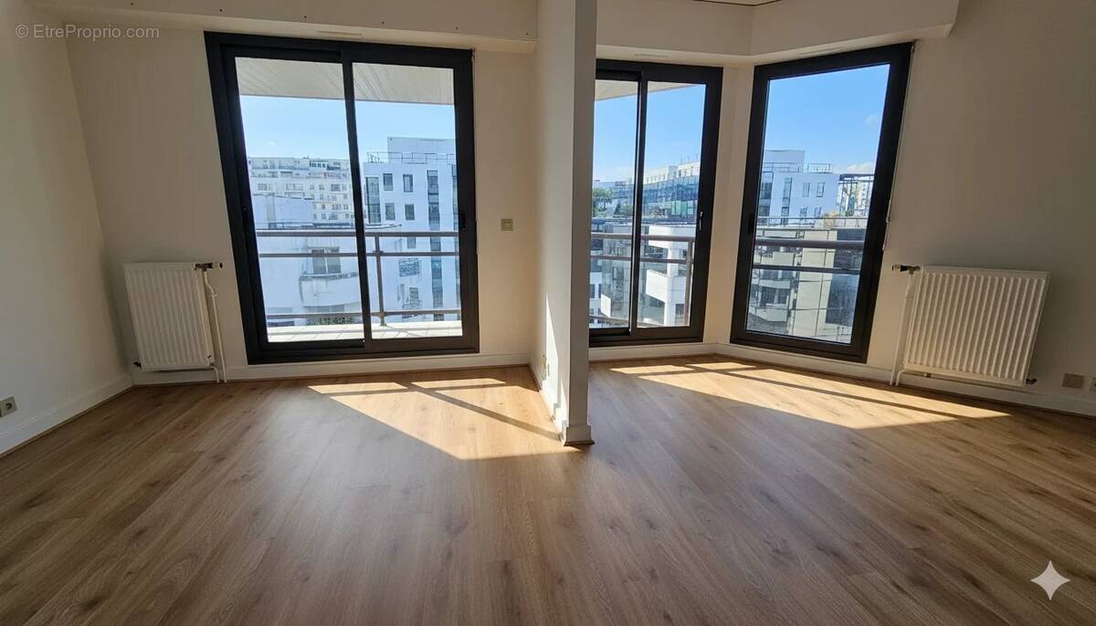 Appartement à LEVALLOIS-PERRET
