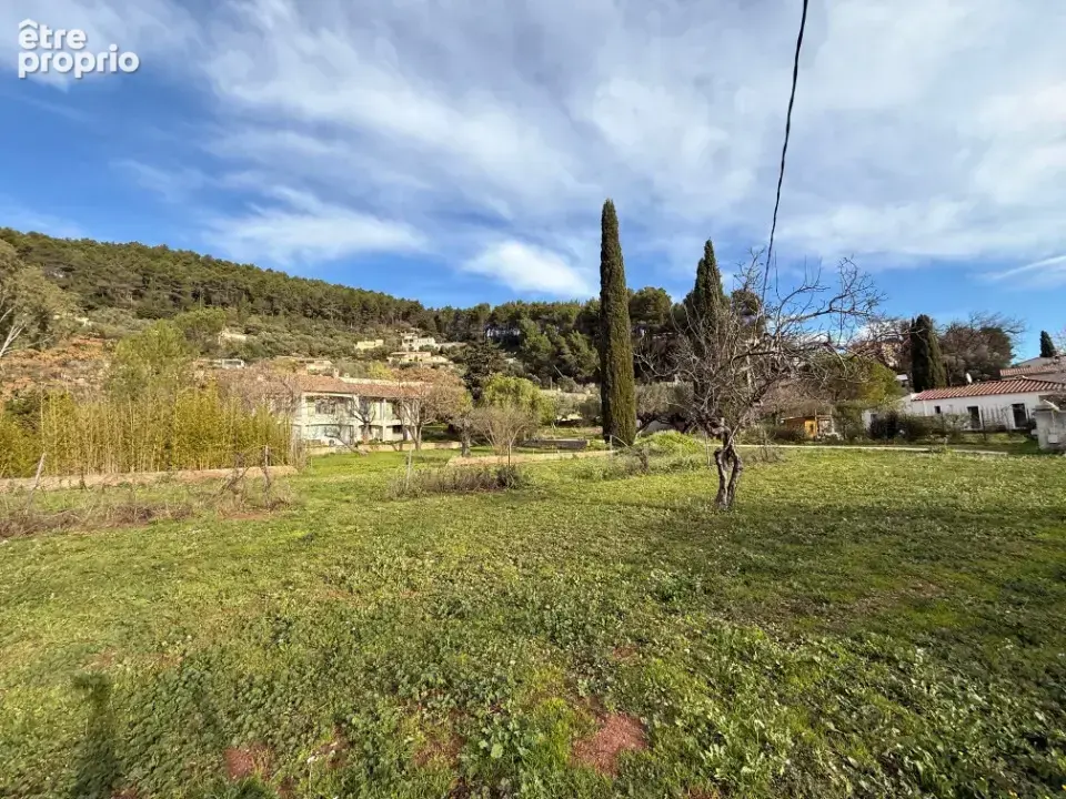 Terrain 500 m² à vendre à Sollies-Pont (83210) - photo 2