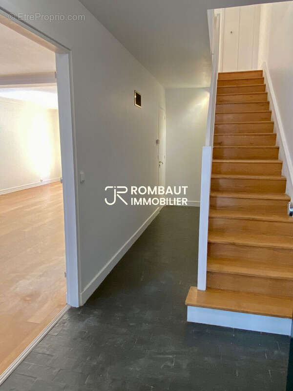 Maison à LA CELLE-SAINT-CLOUD