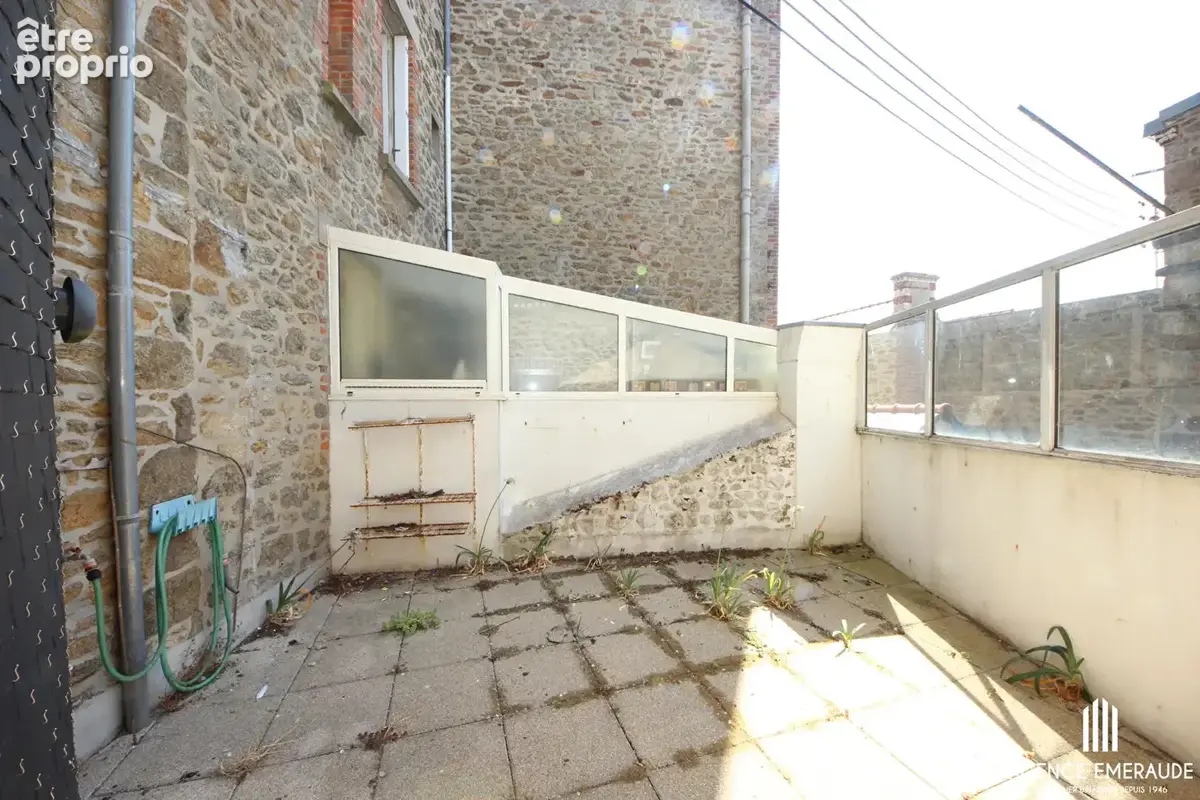 À vendre à Dinard appartement 3 pièces - terrasse - Hypercentre avec aperçu mer - photo 7