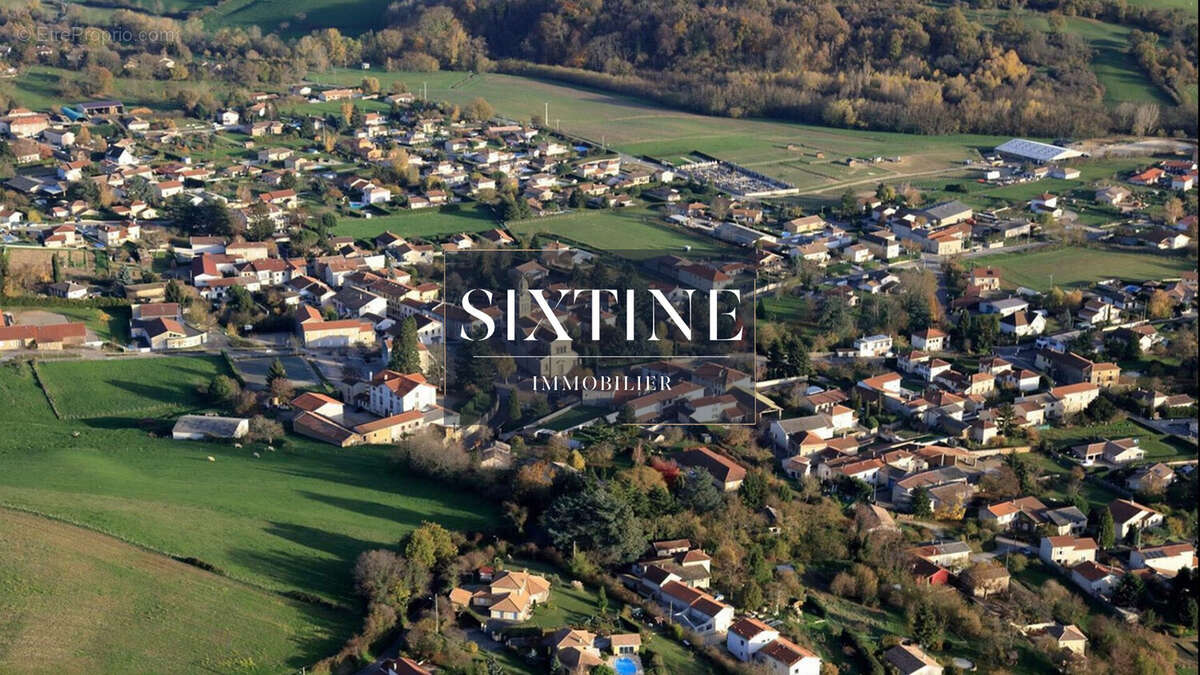 Terrain à LES COTES-D&#039;AREY