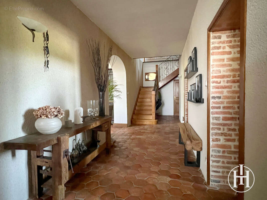 Maison à CHARENTON-DU-CHER