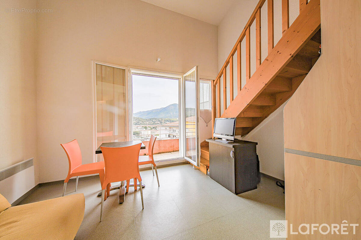 Appartement à CORTE