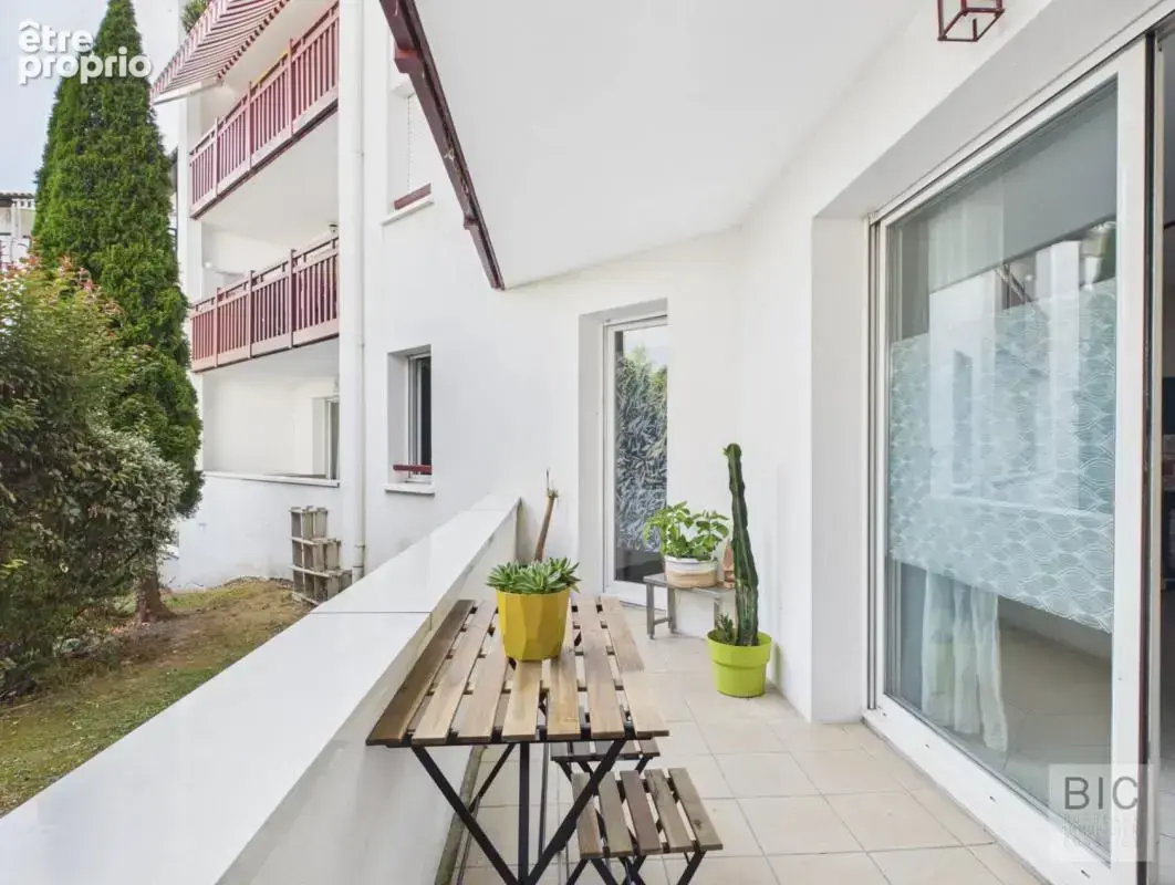 A vendre grand T2 avec balcon et cave - photo 6