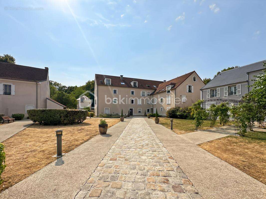 Superbe appartement avec jardin, cave et parking - photo 11