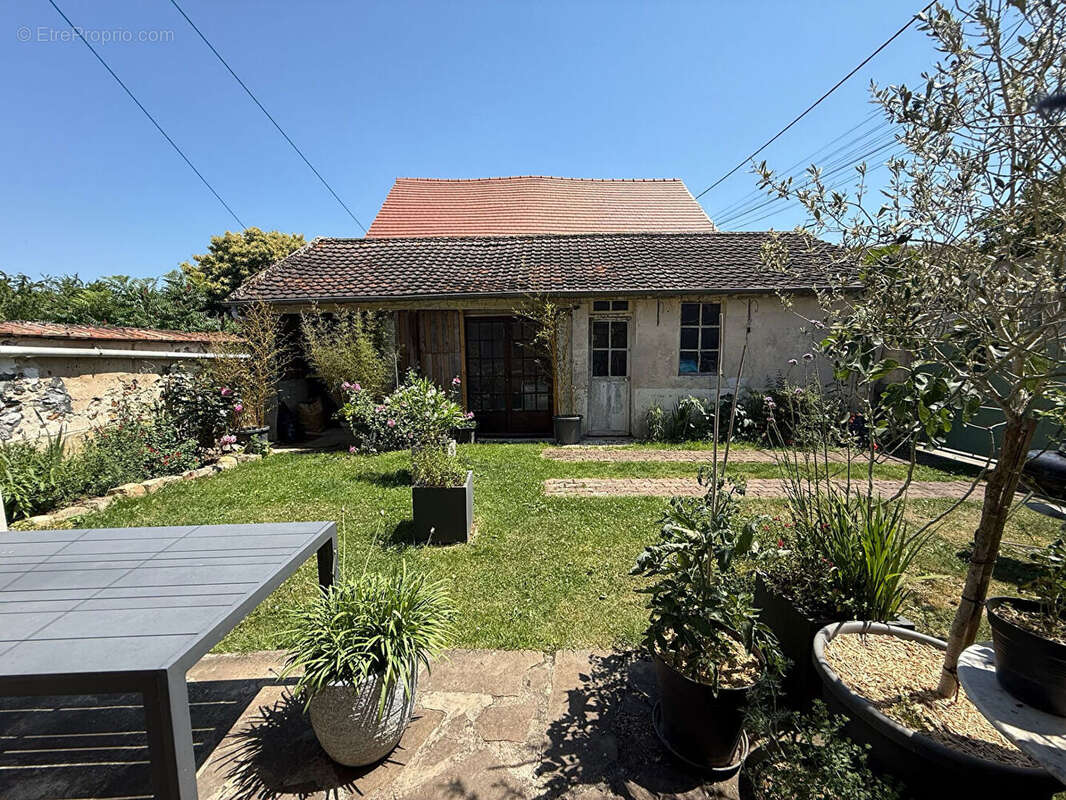 Maison 105m² pleine de charme avec jardin sans vis a vis - photo 2