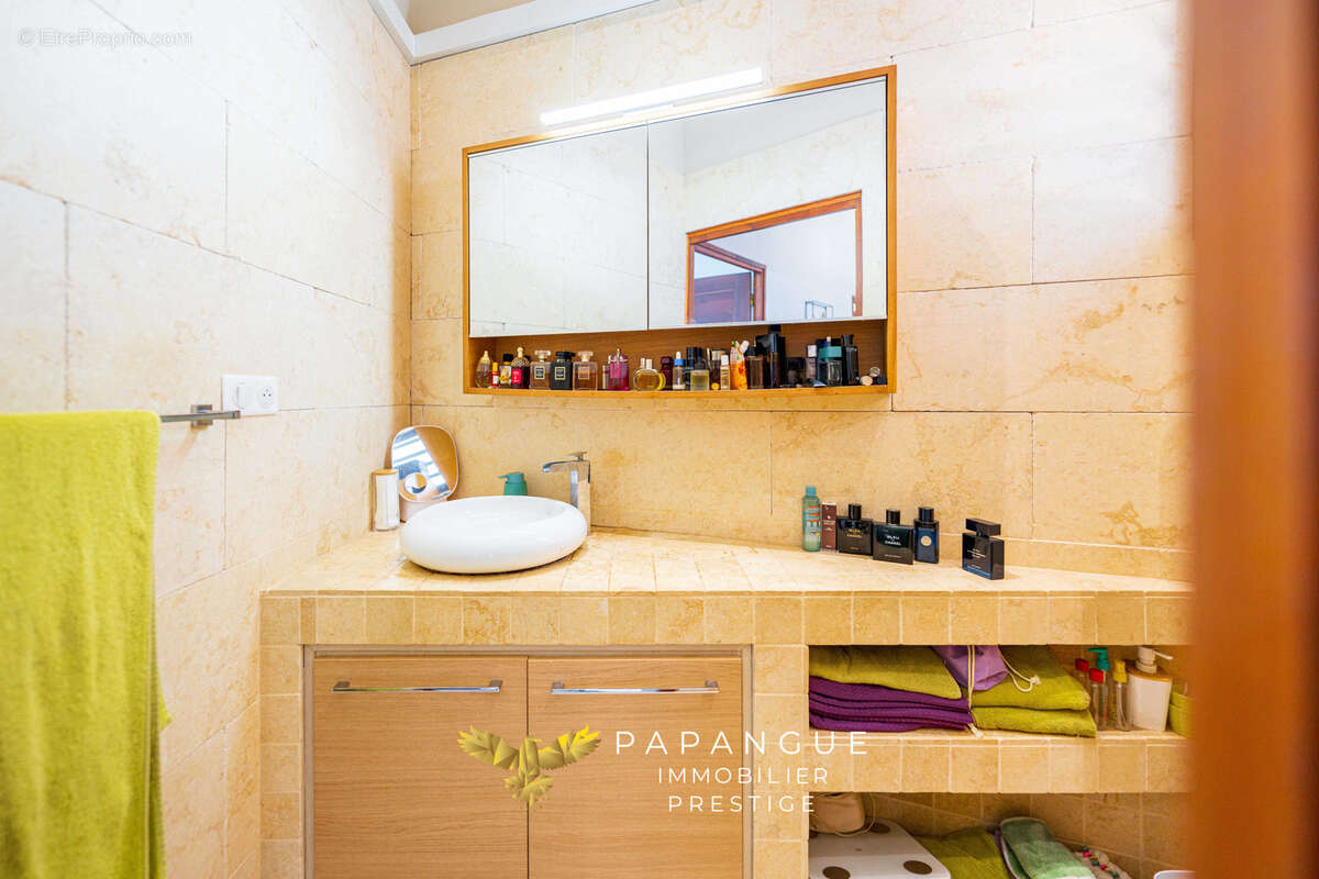 Maison à SAINT-DENIS