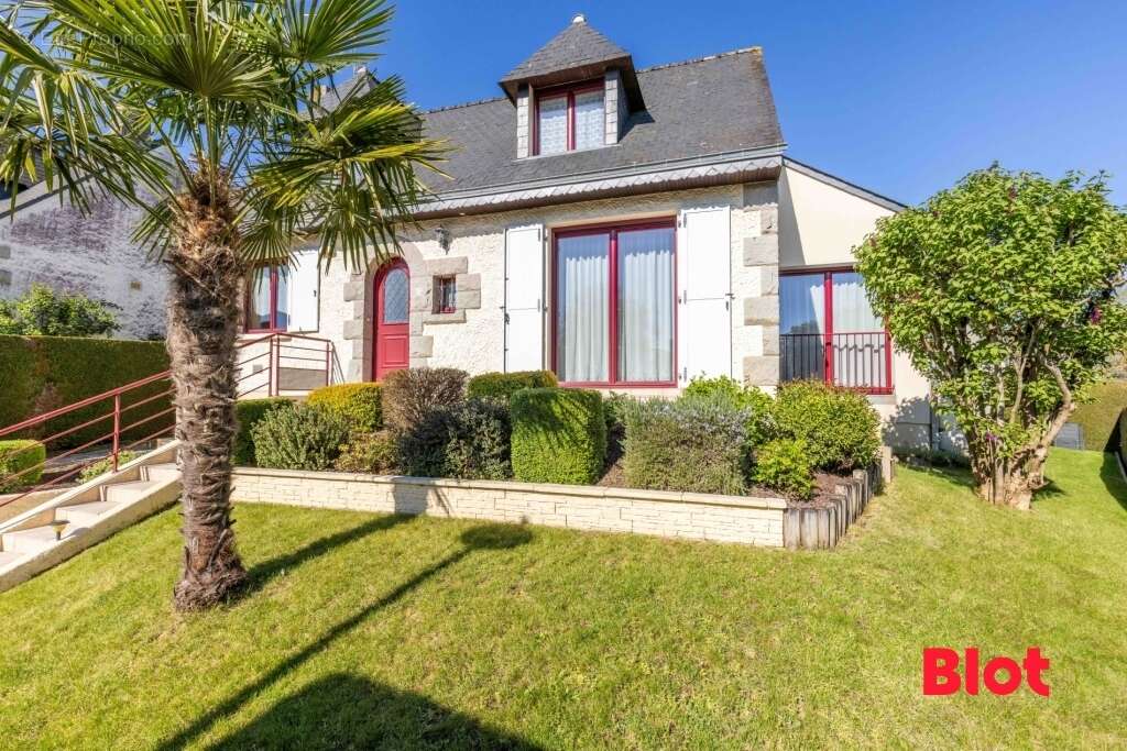 Maison à THORIGNE-FOUILLARD