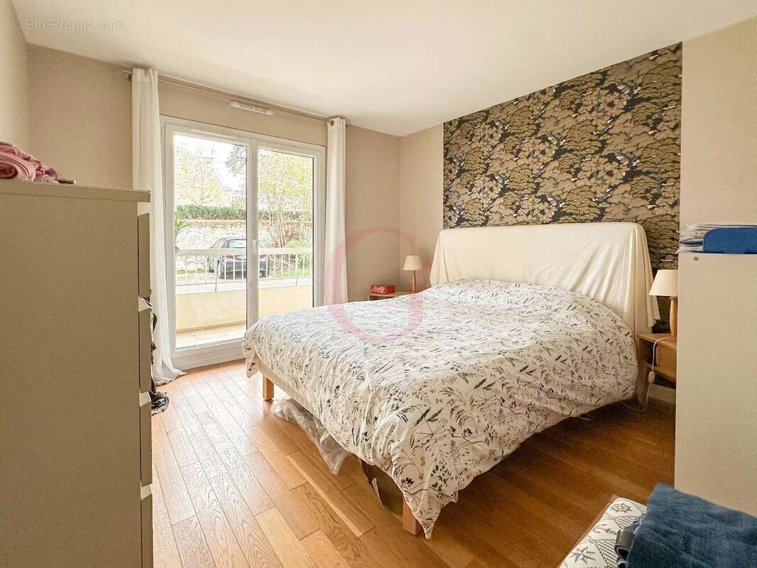 Appartement à BOURG-LA-REINE