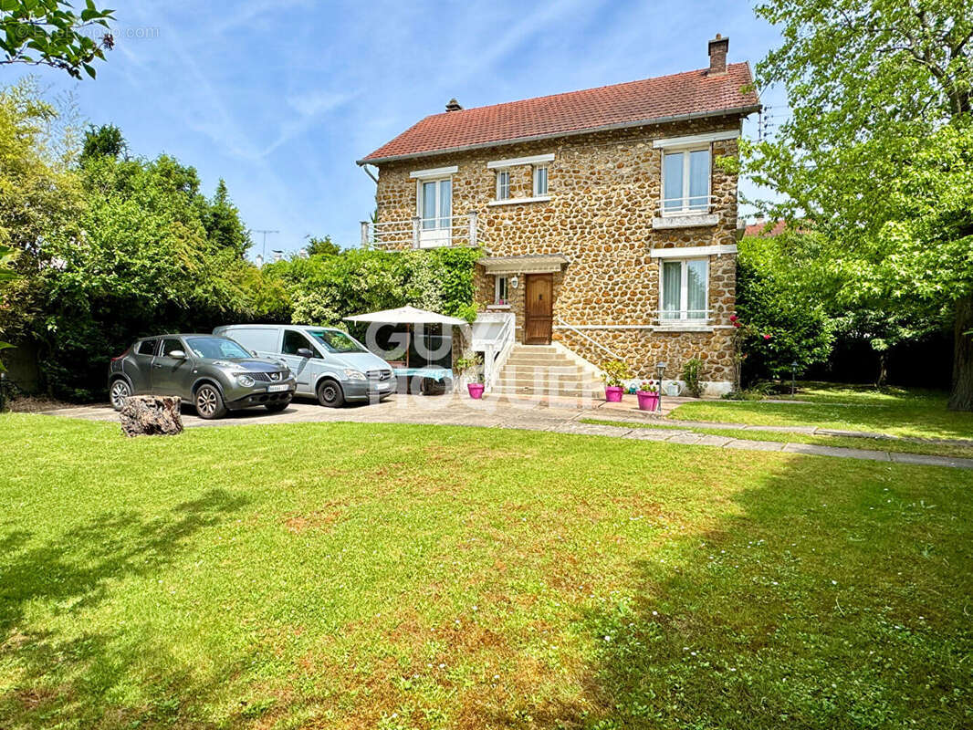 Maison à ATHIS-MONS