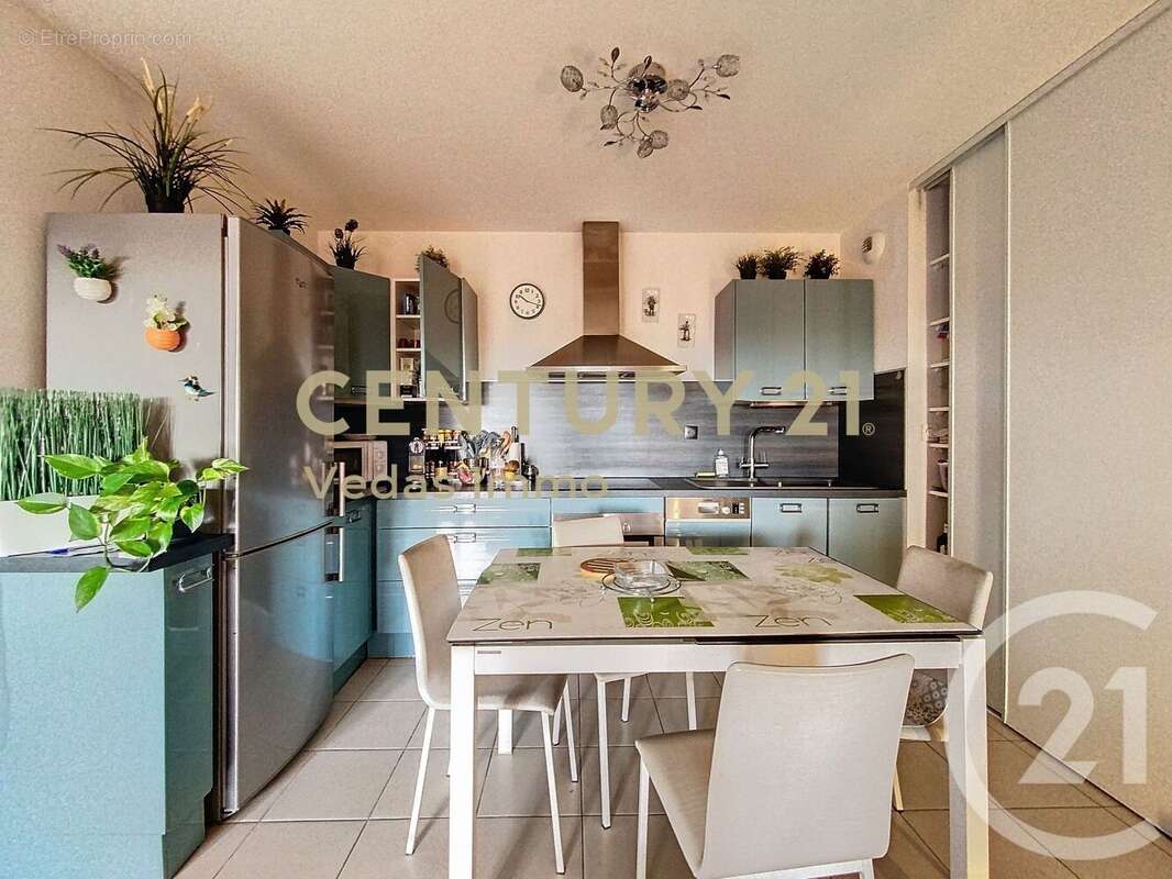 Appartement à JUVIGNAC