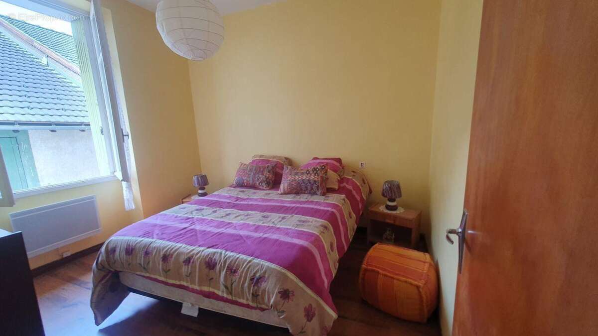 Appartement à AX-LES-THERMES