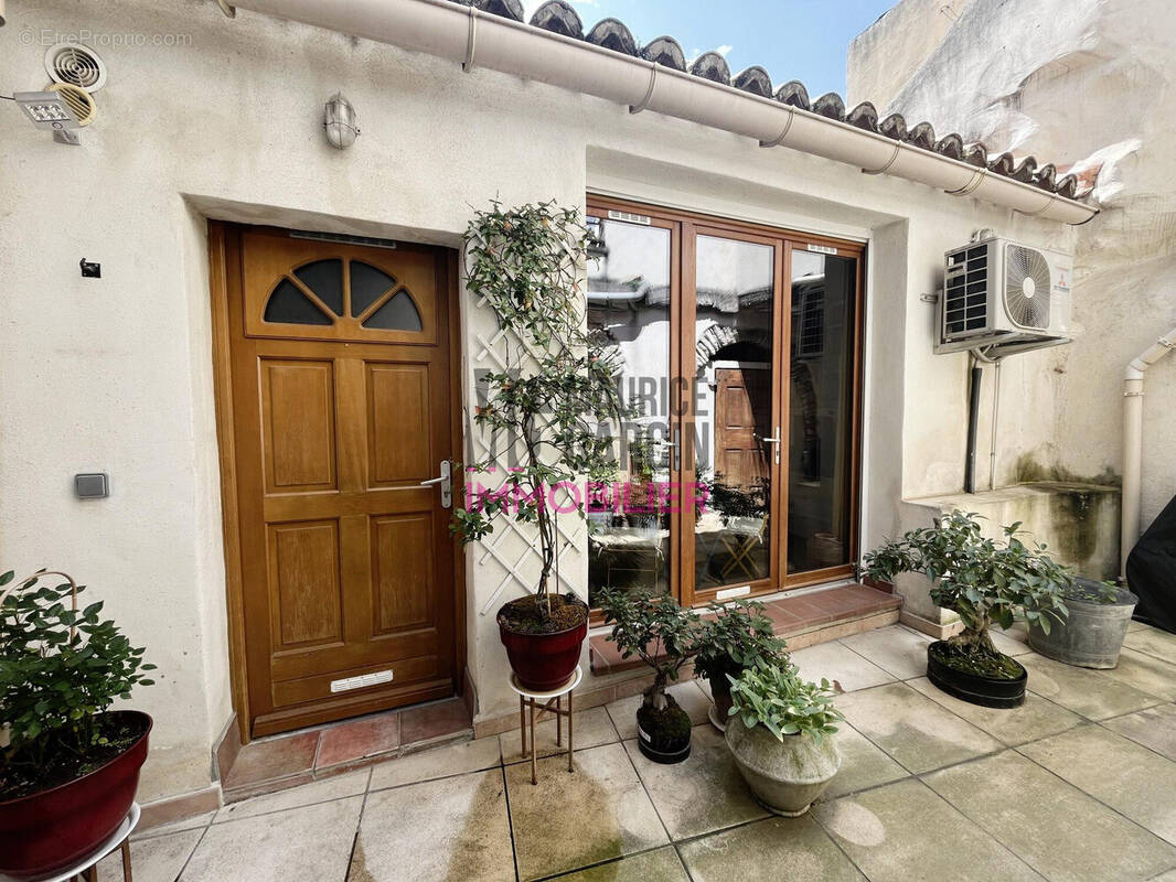 Appartement à L'ISLE-SUR-LA-SORGUE