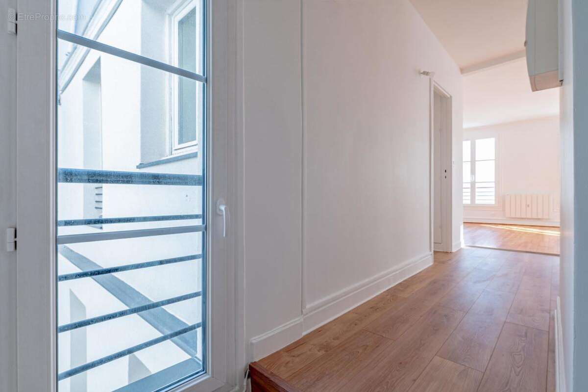 Appartement à PARIS-3E