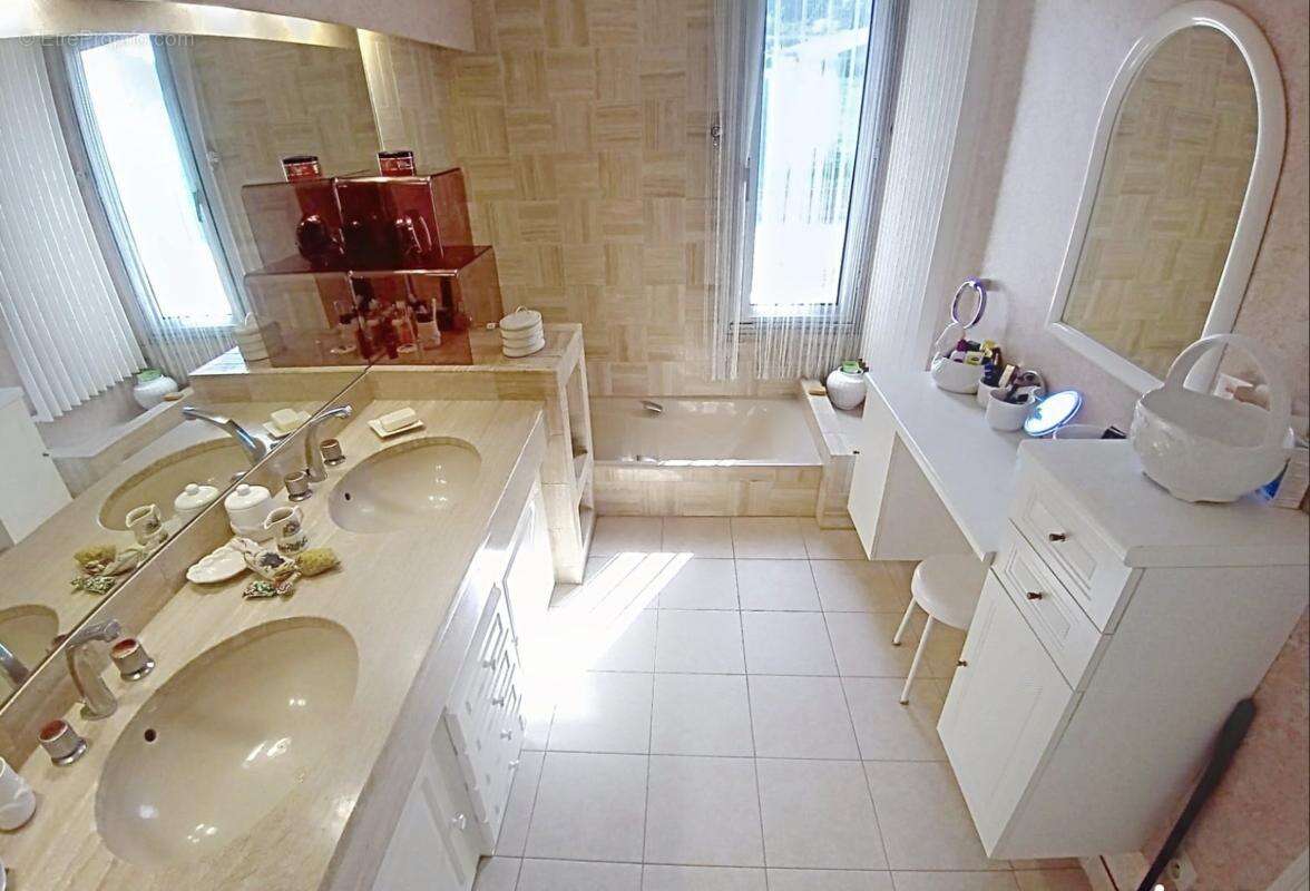 Maison à BEDARRIDES