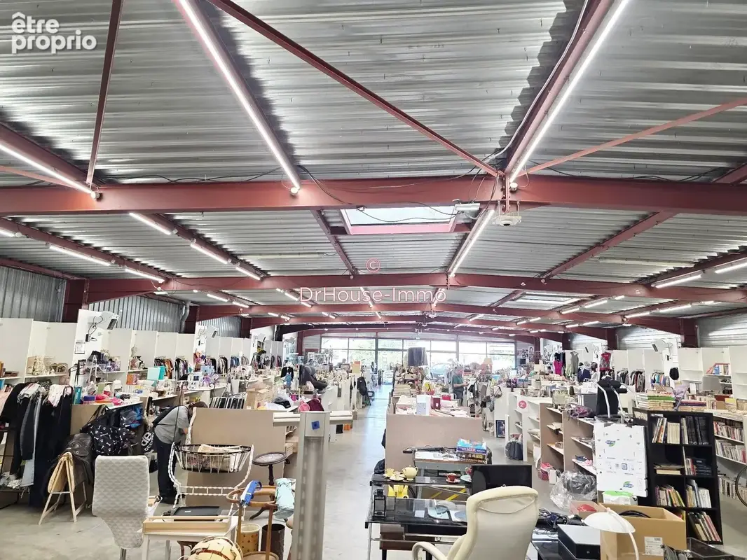 Commerce 600 m² à vendre à Dole (39100) - photo 4