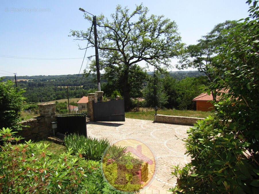 Maison à SAINT-VICTURNIEN