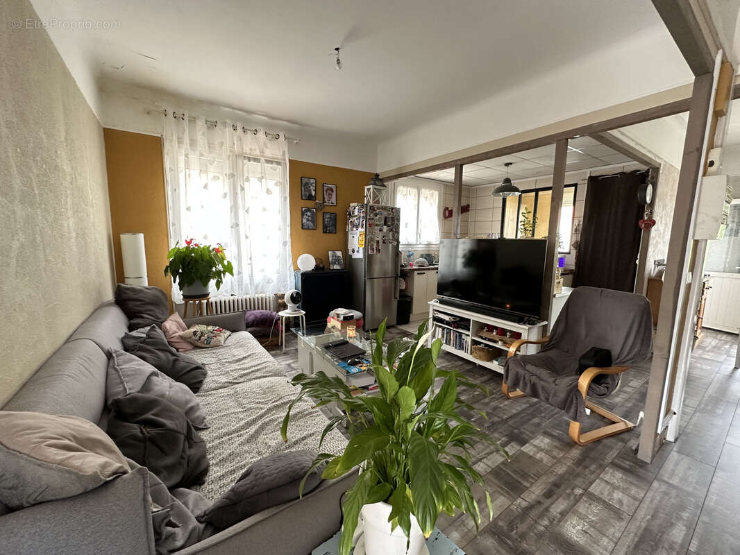 Appartement à BELLERIVE-SUR-ALLIER