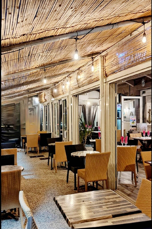 Commerce à LE GRAU-DU-ROI