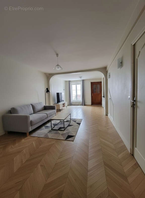 Appartement à PARIS-19E
