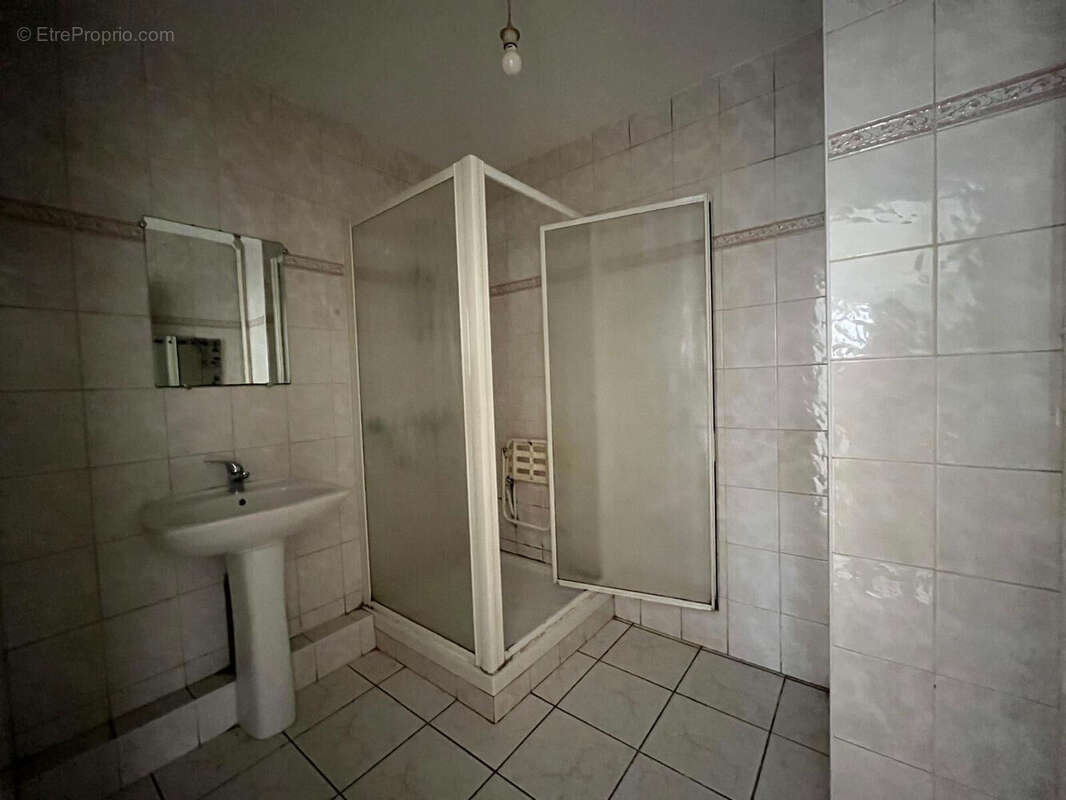 Photo 4 - Appartement à SAINT-ETIENNE