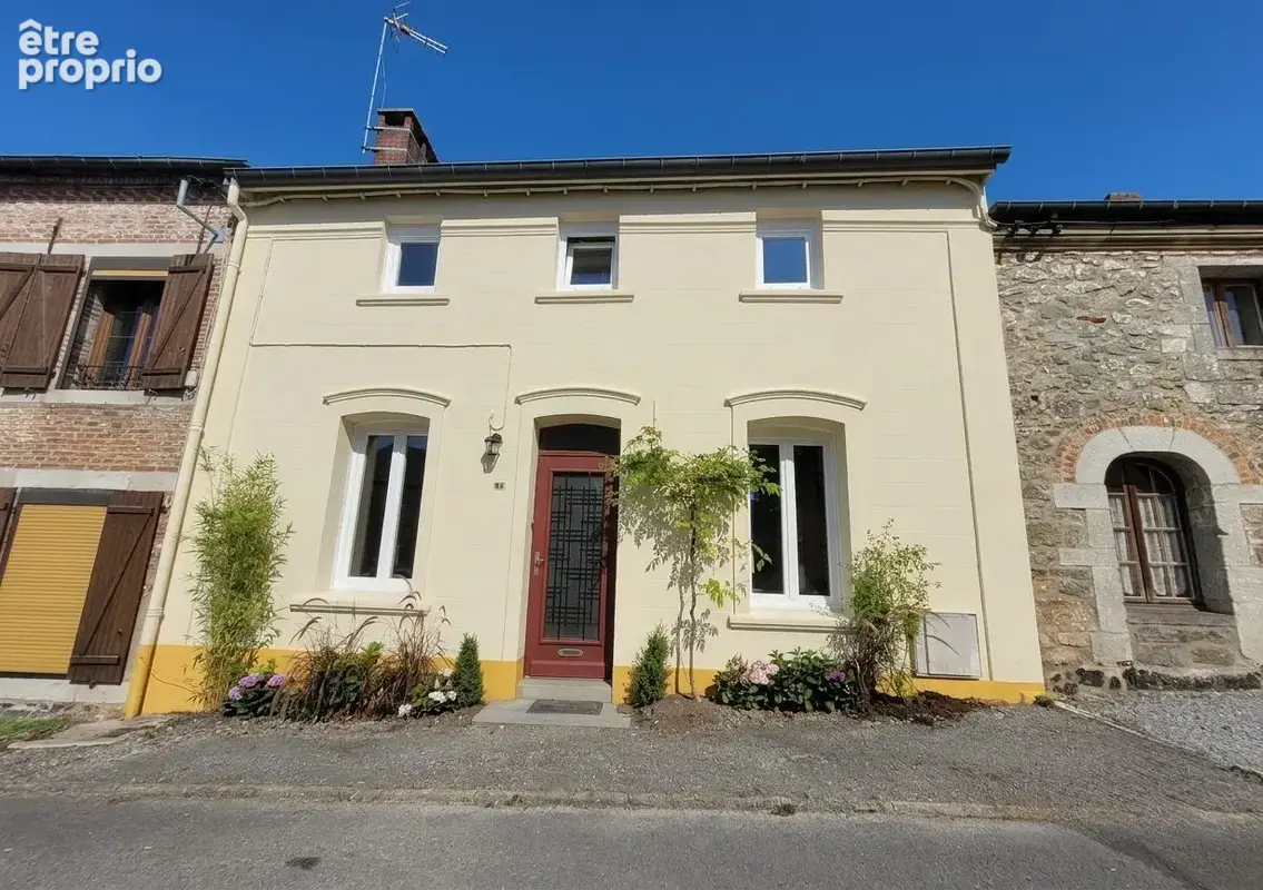 Maison à SARS-POTERIES