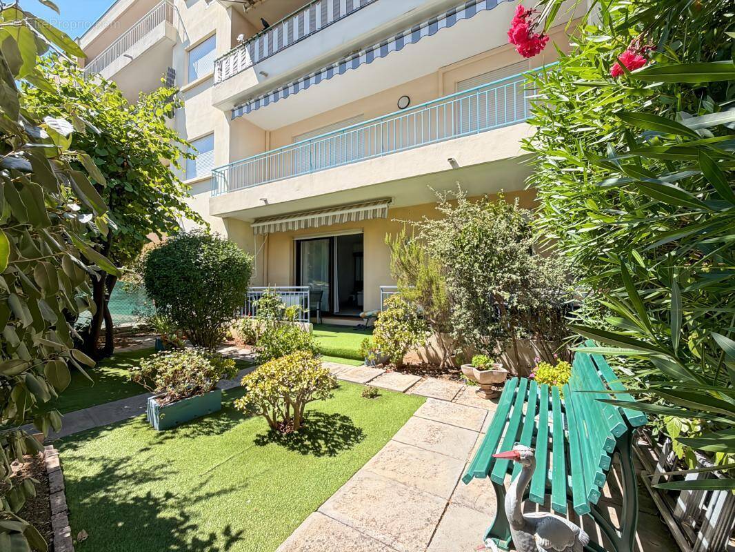 Appartement à FREJUS
