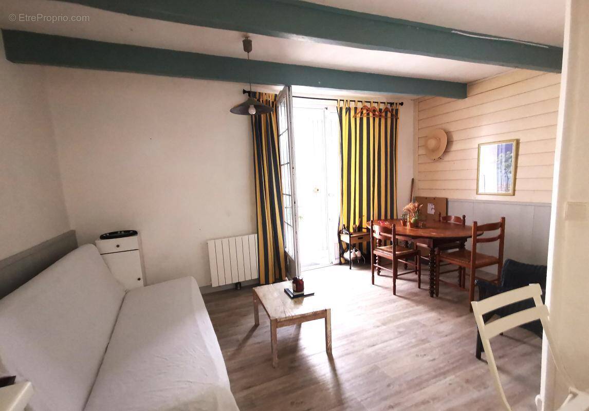 Maison à LES PORTES-EN-RE