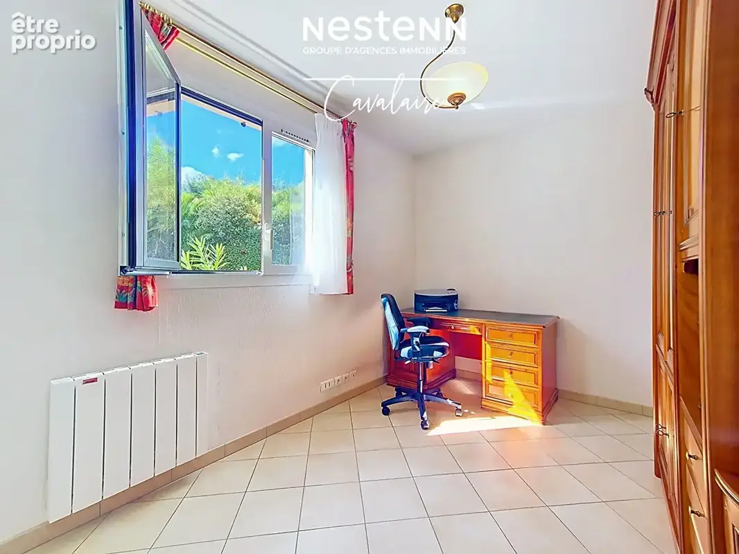 T1 et T3 réunis pour ne faire qu'un appartement de 96 m² en rez-de-jardin à Cavalaire - photo 7