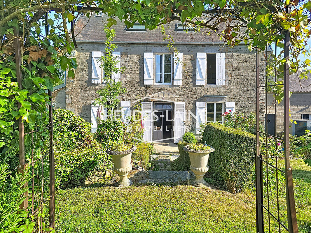 Maison à TIREPIED