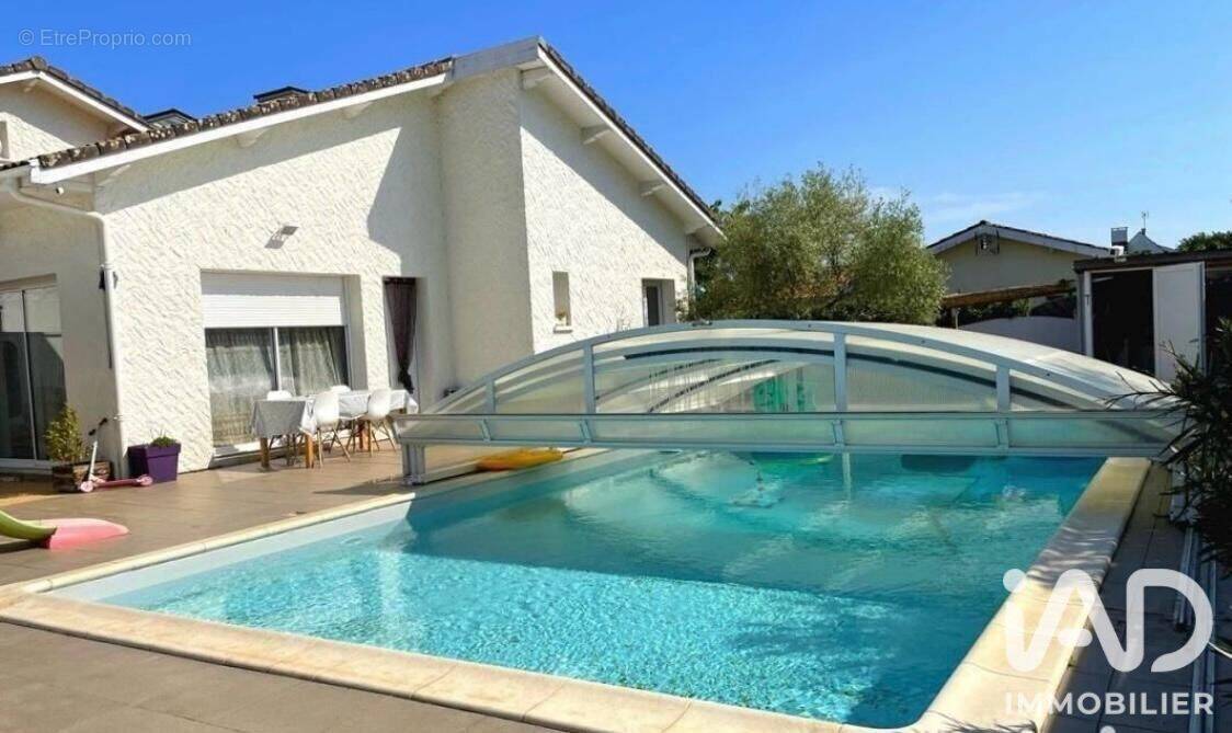 Photo 1 - Maison à IZON