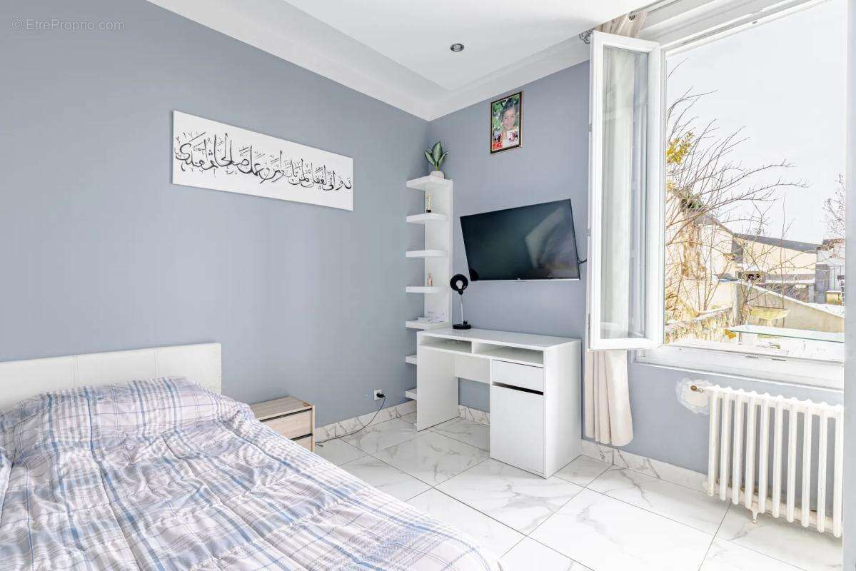 Maison à LE THILLAY