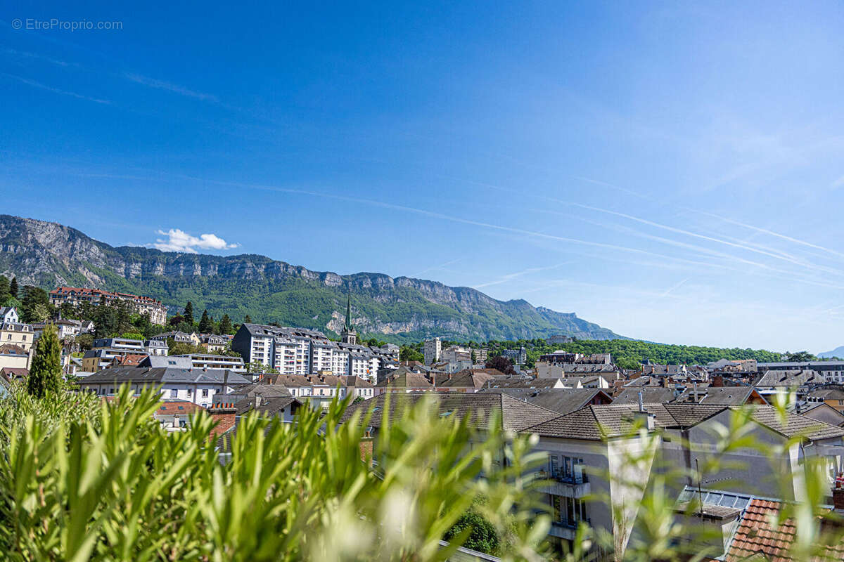 Appartement à AIX-LES-BAINS