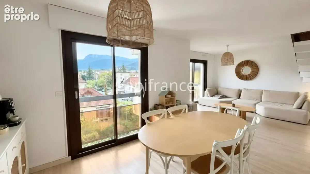 T3 duplex en dernier étage – climatisé – vue montagnes – annecy (74) - photo 4