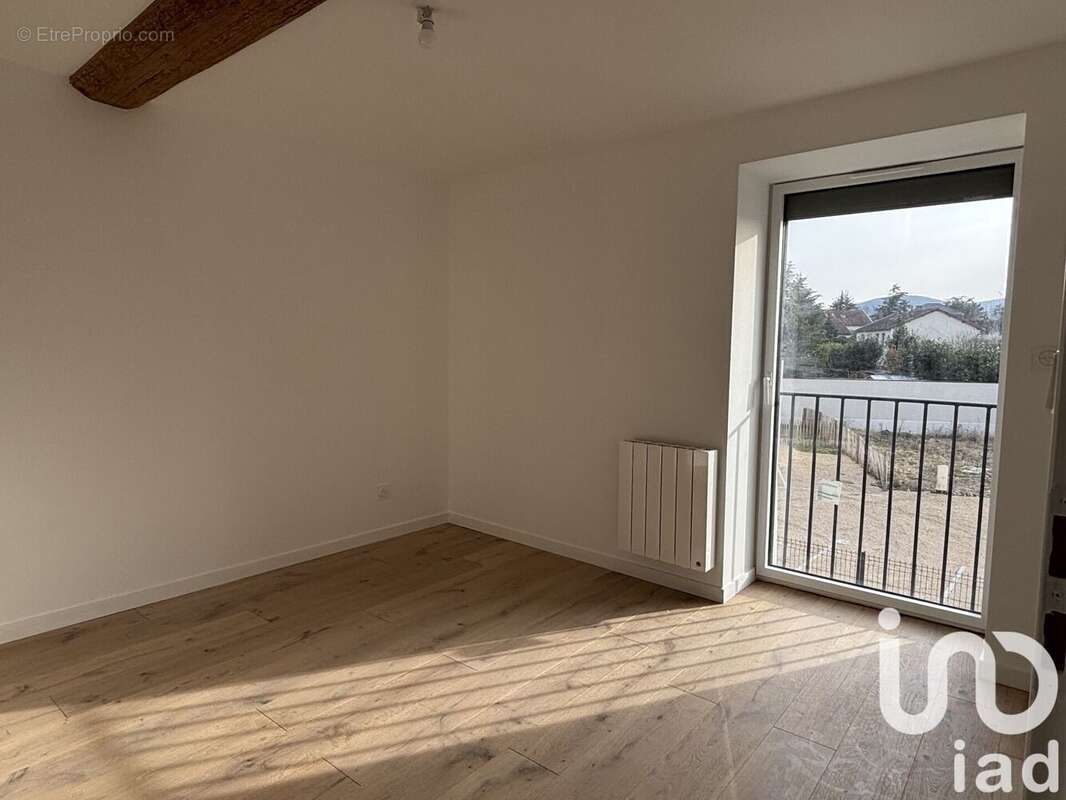 Photo 9 - Appartement à LENTILLY