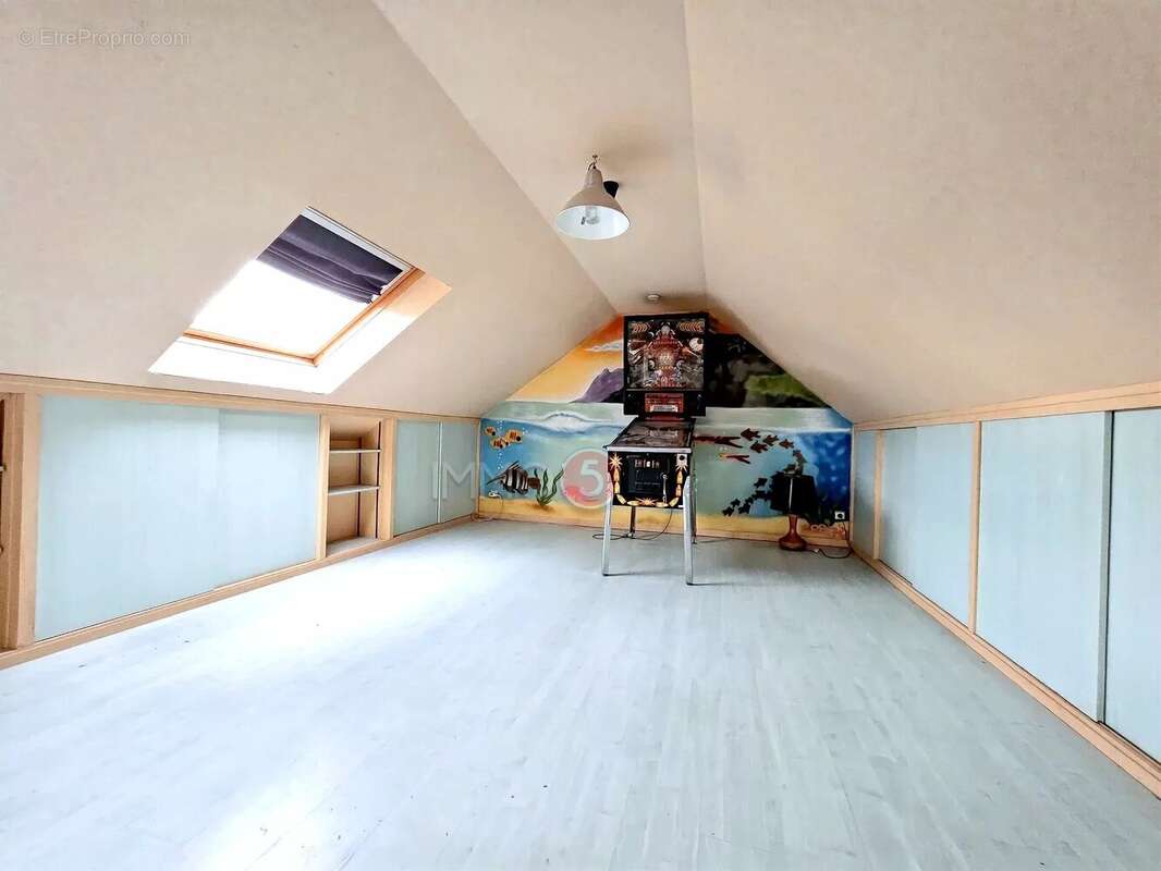 Maison à OZOIR-LA-FERRIERE