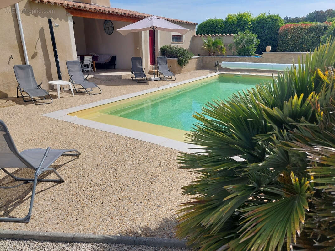 Exclusivite / rasteau, ancienne ferme restauree avec piscine, terrain 1210m2, vue degagee. - photo 2