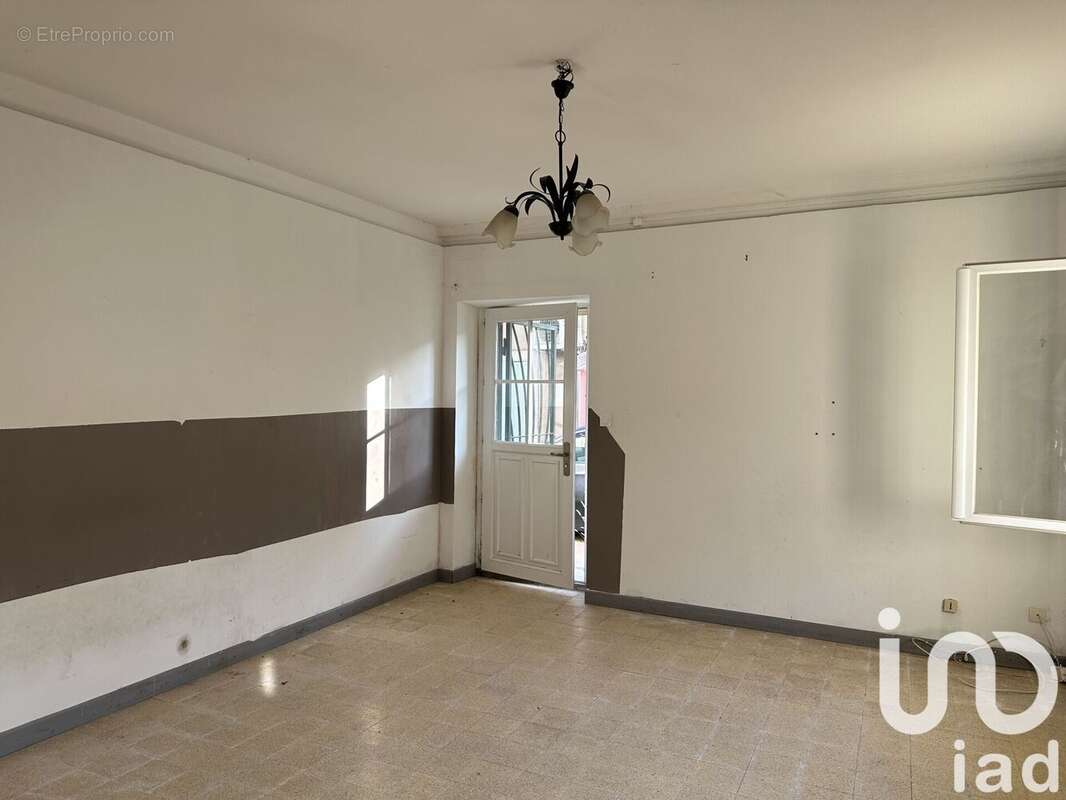 Photo 3 - Maison à JONQUIERES-SAINT-VINCENT