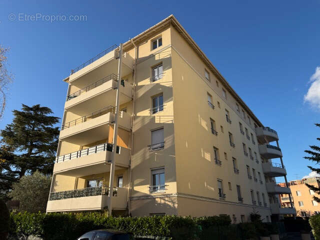 Appartement à TASSIN-LA-DEMI-LUNE